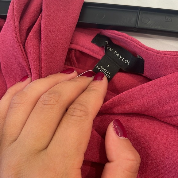 Pink wrap skirt! Size 6 - Picture 3 of 4